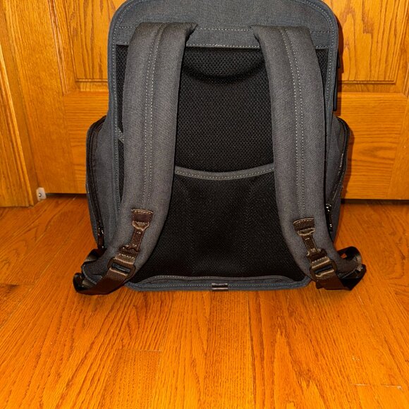 TUMI Alpha 3 Brief Pack in Anthracite - EUC - Picture 14 of 16